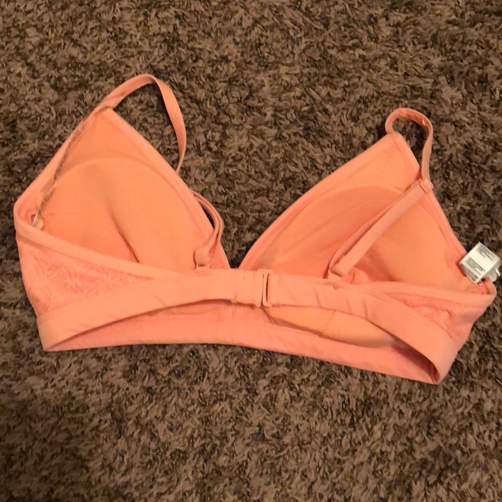 Never worn triangle top - Picture 2 of 2